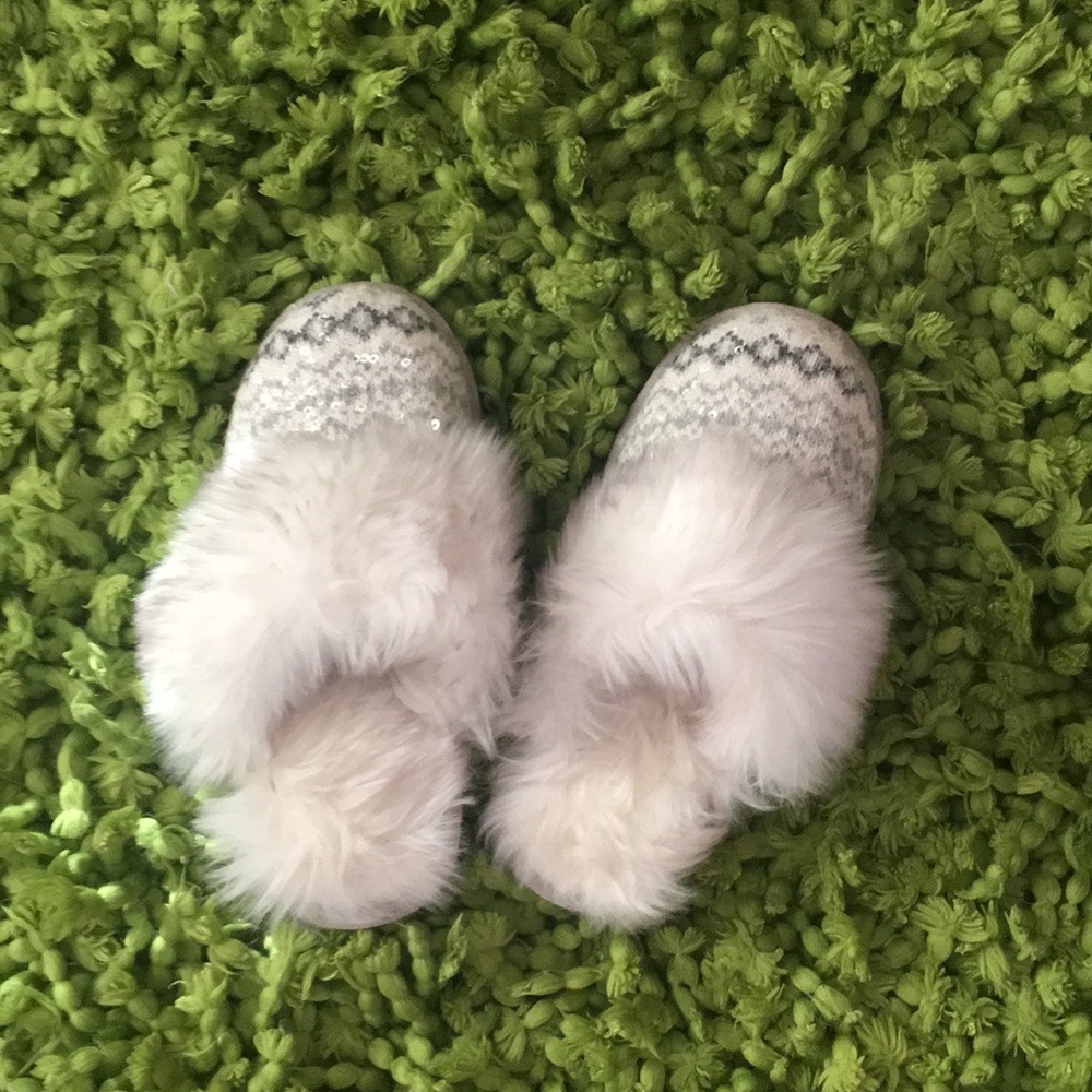 Sequence slippers